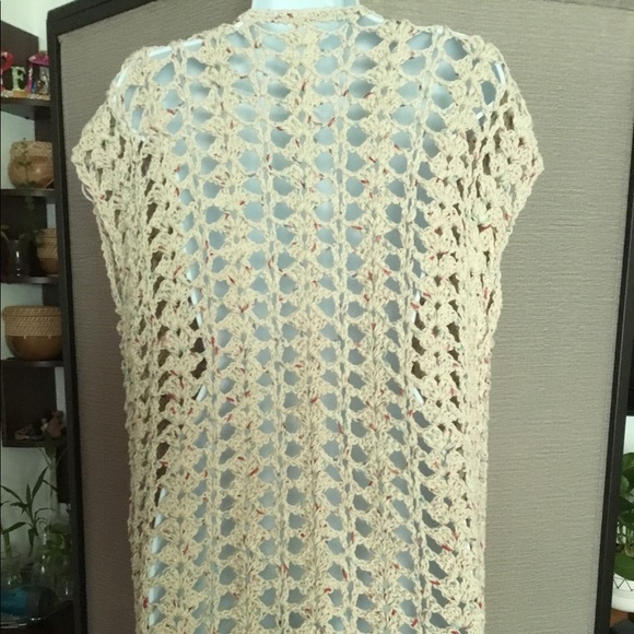 Handmade crocheted top - Picture 2 of 5